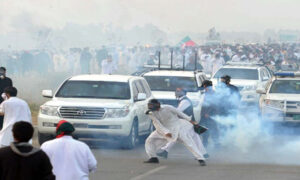 PTI Blocks Islamabad’s Motorway