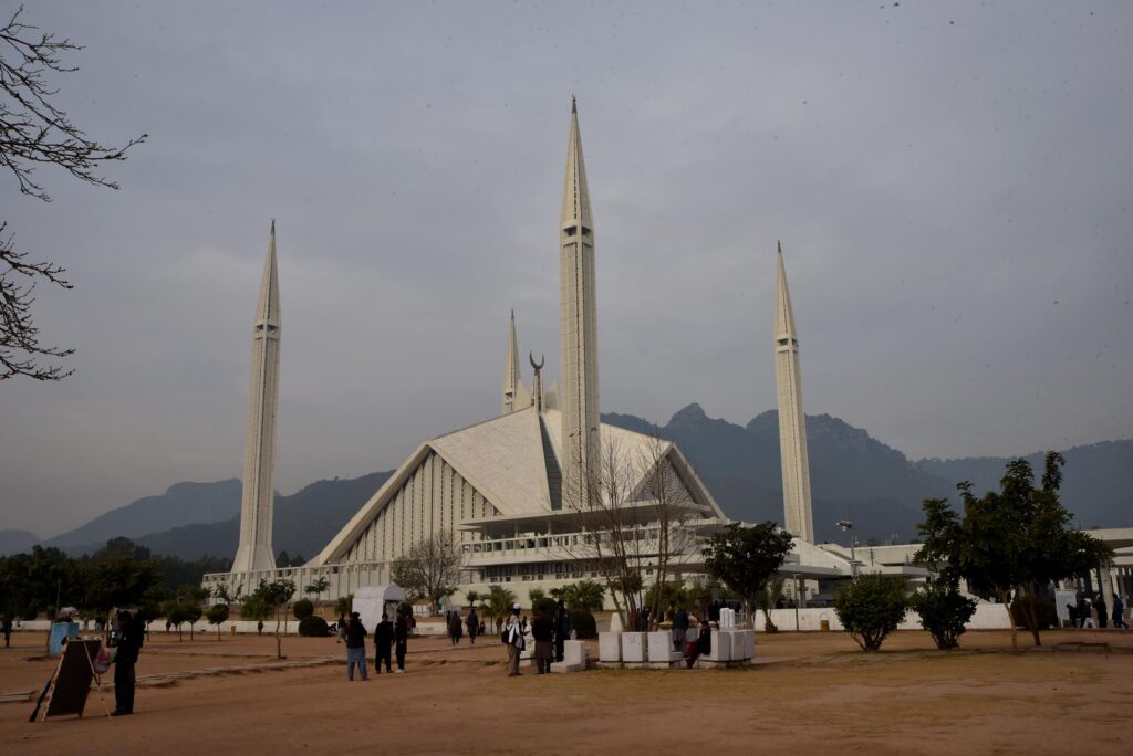 Faisal Masjid 8 1