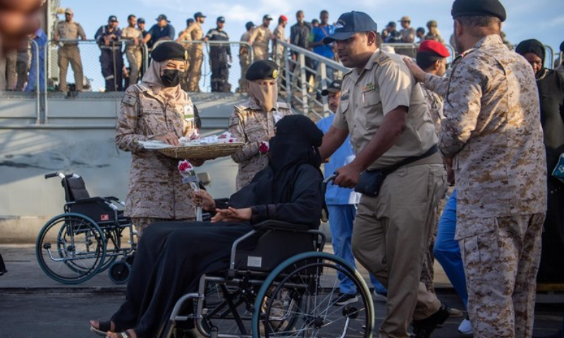 450 Yemeni Evacuees Depart Port Sudan for Jeddah, Hundreds Remain Stranded