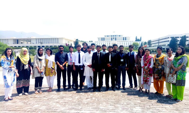 Students, Parliament House, Senate, Museum,