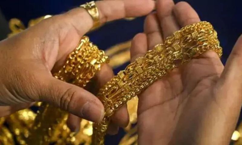 Gold, Price, declines, Settle, international, market, Sindh, Silver, Pakistan