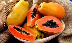 Saudi Arabia's Papaya Production Exceeds 4,000 Tons Amid Self-Sufficiency Efforts