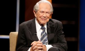 Christian, Pat Robertson, tvangelist, US, Virginia, Broadcasting, television