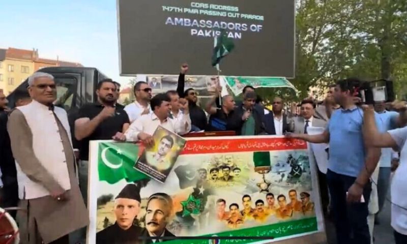 Pakistanis, Brussels, Armed Forces, Pakistan, Institutions, Support, Army, Nation, Rally