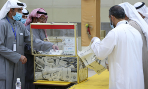 Kuwaitis Turn Out in High Numbers to Cast Votes in Parliamentary Elections