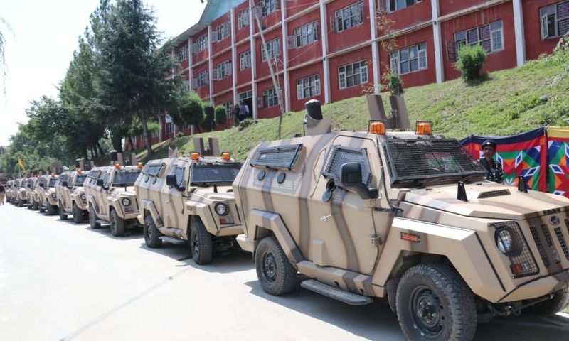 Kashmir, India, CRPF, Equips, Vehicle