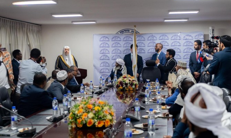 MWL Chief holds Meeting with Muslim Scholars of Africa