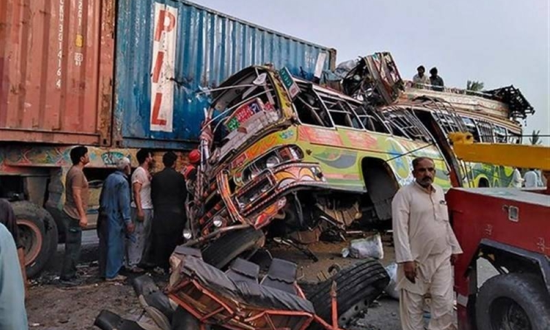 Five killed in Road Accident in Northwest Pakistan