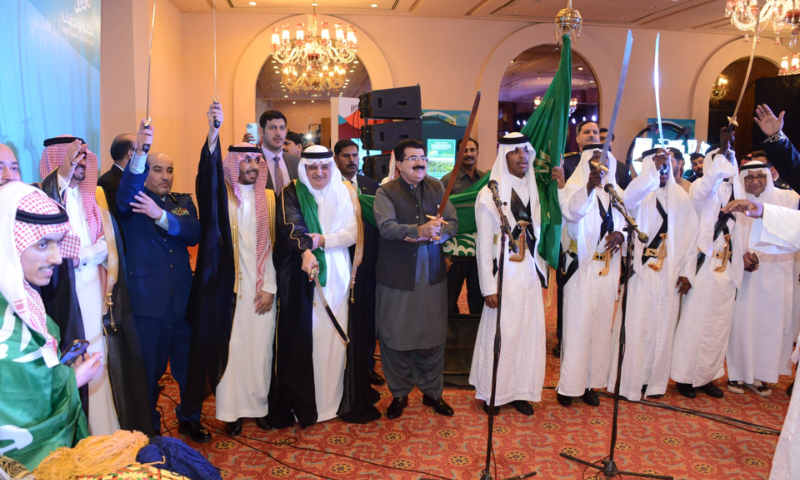 Pakistan Senate Chairman Lauds Saudi Arabias Efforts to Promote Regional Harmony 1
