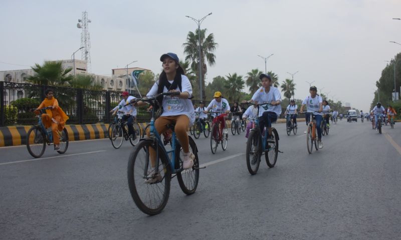 Right to Play, Azadi Cycle Rally, Pakistan, Defense Day, Islamabad, Jinnah Avenue, Armed Forces, School Girls