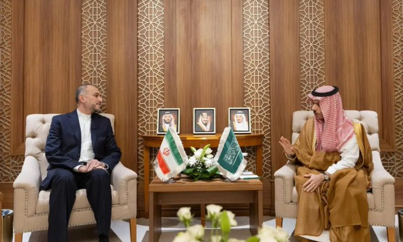 Saudi Crown Prince, Singaporean PM Hold Official Talks