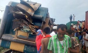 Bangladesh, Train, Collision, Bhairab, Passenger, Carriages, Government, Tracks