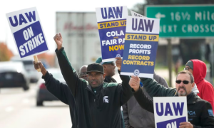 US Autoworkers Union Announces Agreement with Ford: Report