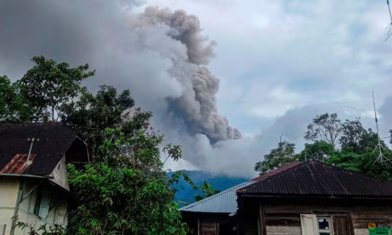 11 Hikers Dead After Indonesia Volcano Erupts, Survivors Found