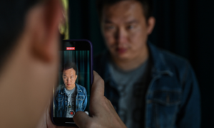 Chinese Mourners Use AI to Digitally Resurrect the Dead (1)
