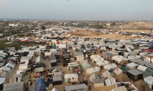 Gazan Residents Spend New Year's Eve in Tents at Camp in Rafah