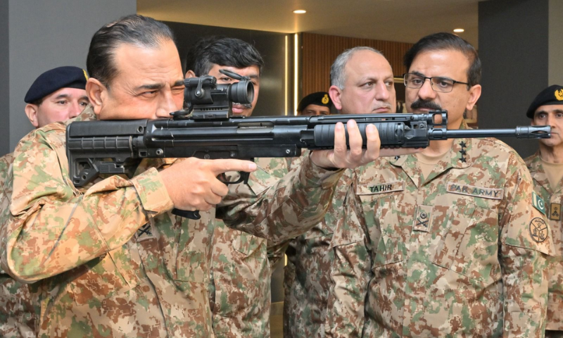 Army Chief Commends POFs Role in Pakistans Defense Industry 1
