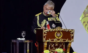 Emotional Farewell Banquet Marks End of King Abdullah's Reign in Malaysia