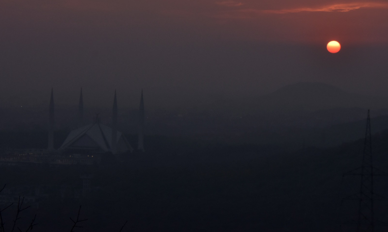 Goodbye 2023 An Eye Captivating Sunset Over Islamabad