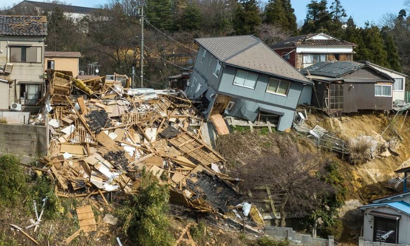 Japan, Earthquake, Rescuers, Rescue, Water, Electricity, Emergency, Prime Minister, Magnitude, Boats,