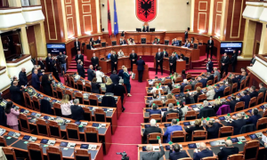 Albanian Parliament Approves Controversial Deal with Italy on Migrant Holding Centers