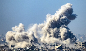 Deadly Israeli Strikes Continue in Gaza Amidst Renewed Truce Efforts