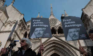 UK Court Delays Ruling on Julian Assange's Extradition to United States