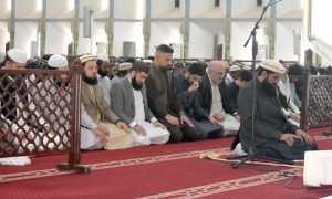 Pakistani Muslims, Shah Faisal Mosque, Friday prayer, Ramadan, Faisal Mosque,