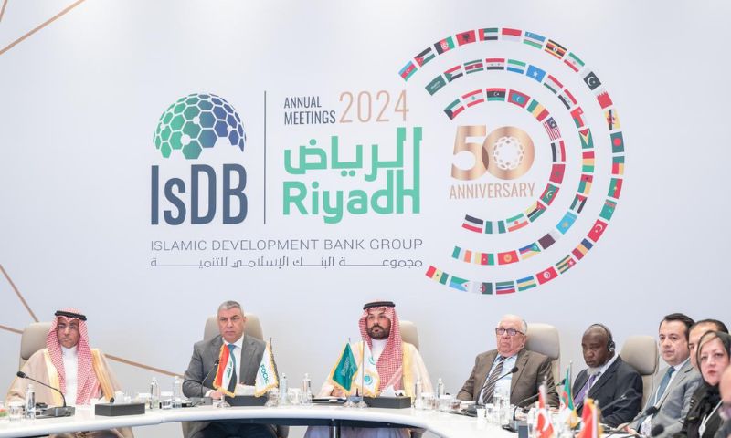 Sec Gen Commends IsDBs Support for Socio Economic Development of OIC Member States