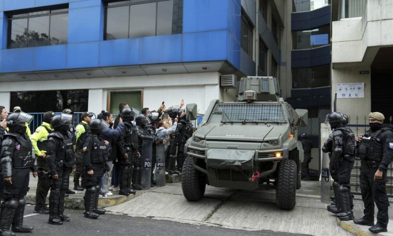 Mexico, diplomatic ties, police raid, embassy, Quito, vice president Jorge Glas, Mexican embassy,