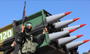 Hamas Launches Large Rocket Barrage at Tel Aviv as Israel Pounds Gaza