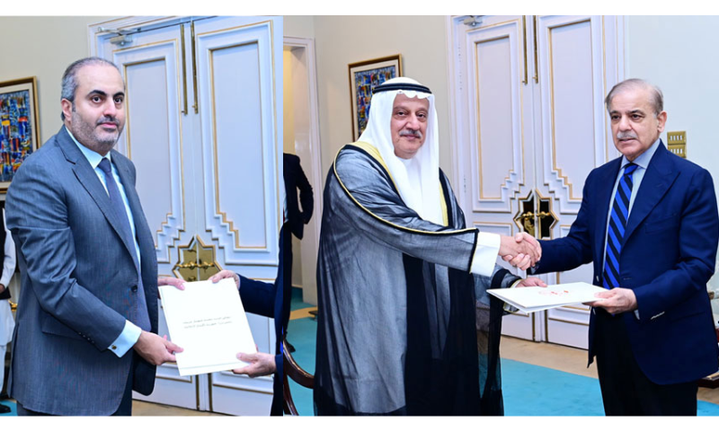 Kuwait, Qatar's Emirs Accept PM Shehbaz’s Invitation to Visit Pakistan