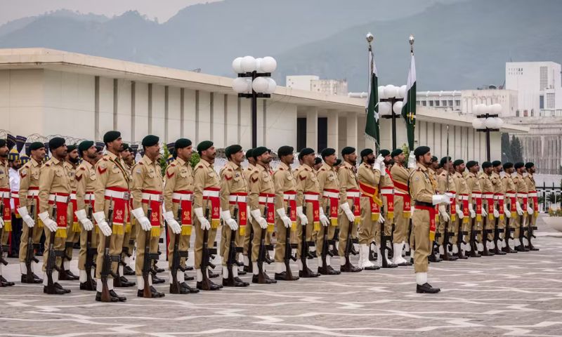Pak army