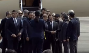 Pakistan's PM Arrives in Tehran on Day-long Condolatory Visit