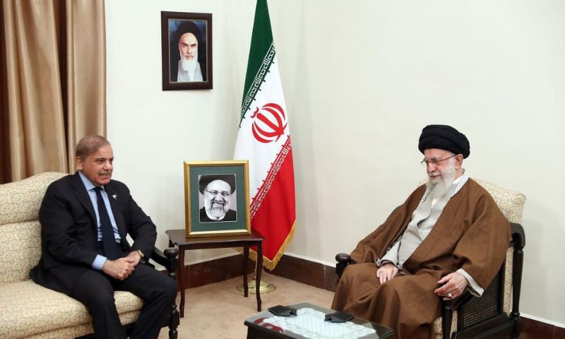 Pakistan’s PM Meets Iran’s Supreme Leader, Offers Condolences, Pays Tribute to Raisi