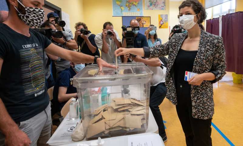 France Vote Turnout Surges in Snap Elections as Far Right Eyes Power