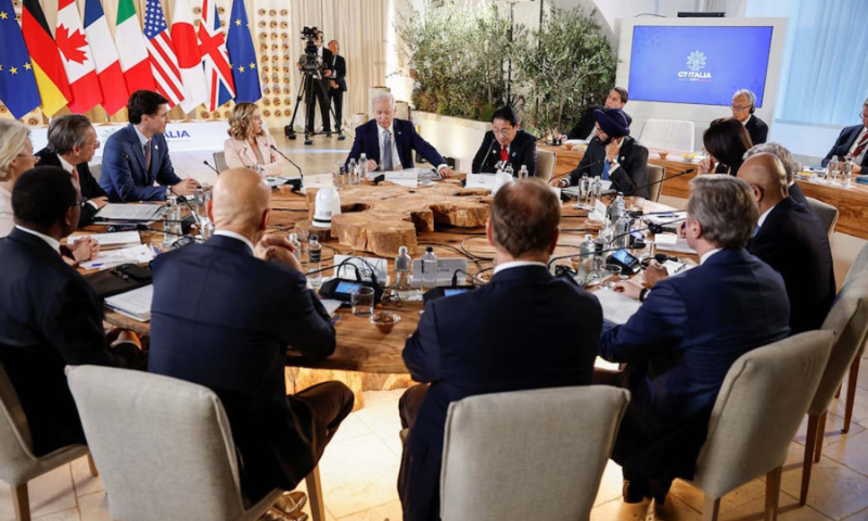 G7 Pledges Support for Ukraine Agrees on 50 Billion Loan