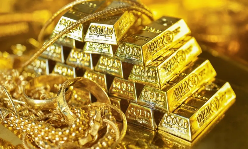Gold rates up by Rs.1600 Settle at Rs.242900 Per Tola