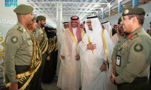 Makkah Deputy Governor Receives Indonesian Pilgrims at Jeddah international airport SPA