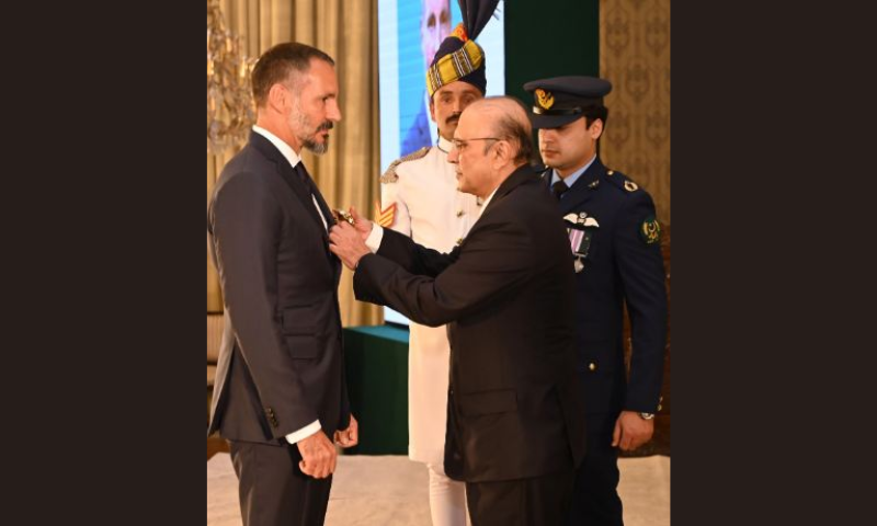 Prince Rahim Aga Khan Honored for Services to Pakistan