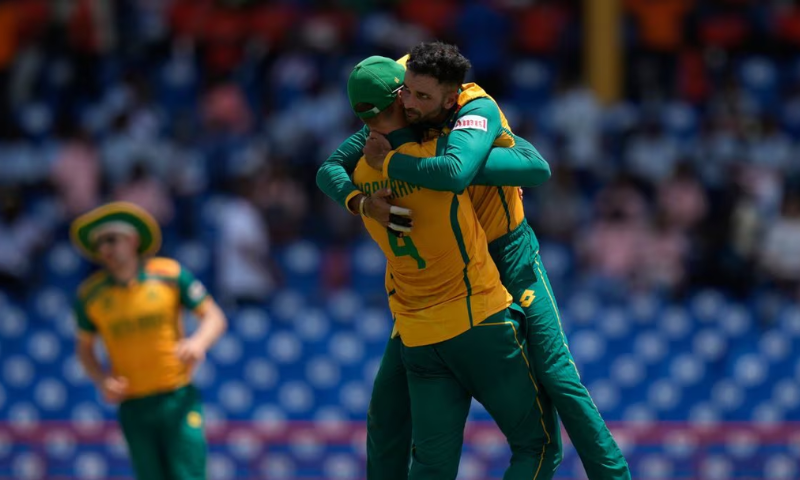 South Africa Beat England in Supper Eight Match to Top Group 2