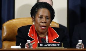 U.S. lawmaker Announces She has Cancer
