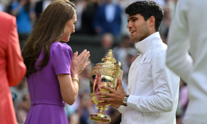 Carlos Alcaraz Overpowers Djokovic to Retain Wimbledon Title 1