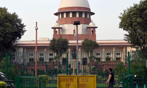 India's Supreme Court, restaurants, police, Uttar Pradesh, Uttarakhand, Muslims,