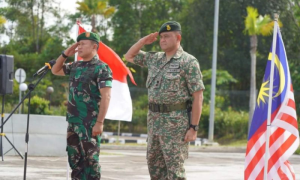 Malaysian Armed Forces, Indonesian, National Armed Forces, Joint Border Patrol, West Kalimantan-Sarawak Border, Drug Trafficking, Mining,