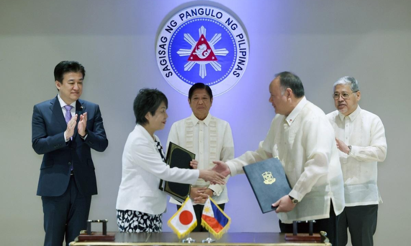 Philippines and Japan Sign