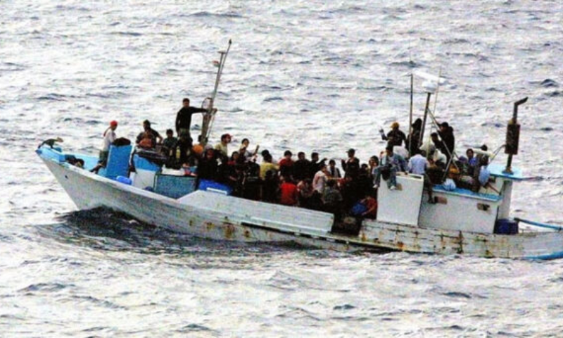 Senegal, Boat, 200 Migrants,