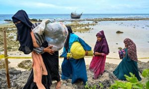Rohingya Women, Rohingya Refugees, Bangladesh, Refugee Camps, Cax Bazaar, Malaysia, Human Traffickers,