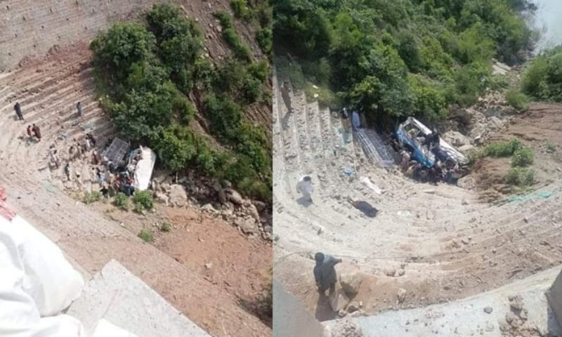 Tragic bus accident in Azad Kashmir claims 29 lives