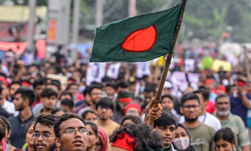 Bangladesh, Protests, Prime Minister, Sheikh Hasina, Dhaka, Job Quotas, Court, Awami League, Government, Army Chief